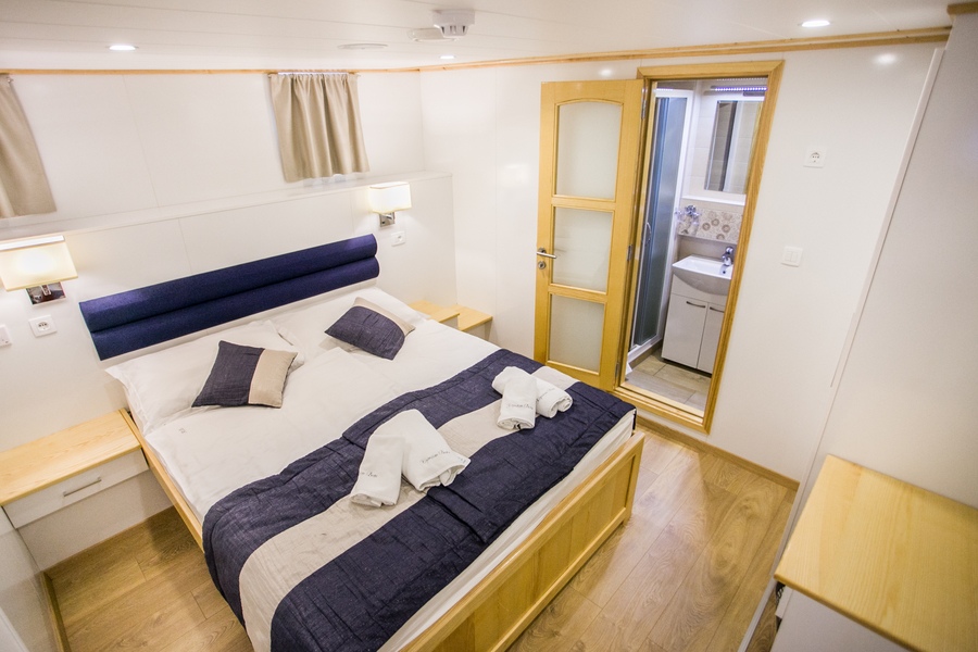 M/S Captain Bota double cabin
