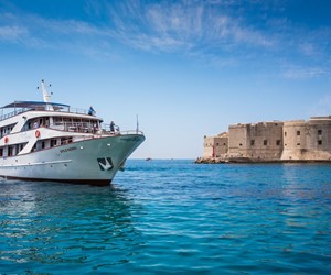 Adriatic DMC small ship cruise outside Dubrovnik