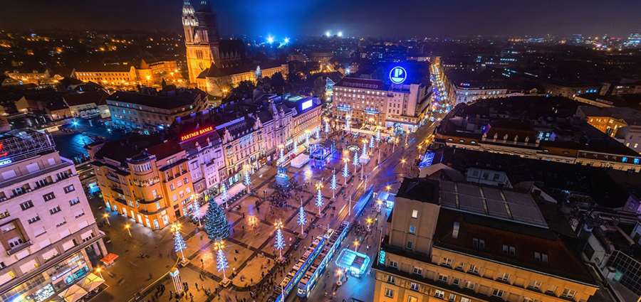 Trg Josipa Bana Jelacica, Zagreb in Advent