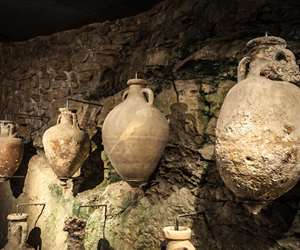 Roman amphoras, Pula