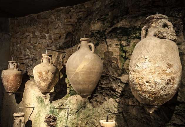 Roman amphoras, Pula