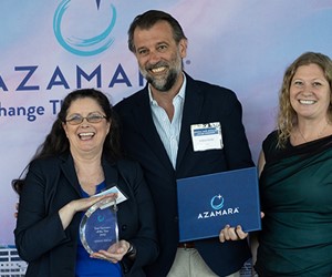 MD Srdjan Kristic receiving the prize from Azamara's Joni Lunsford and Shandra Stoeterau
