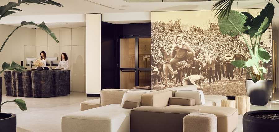 Hotel Ambassador lobby