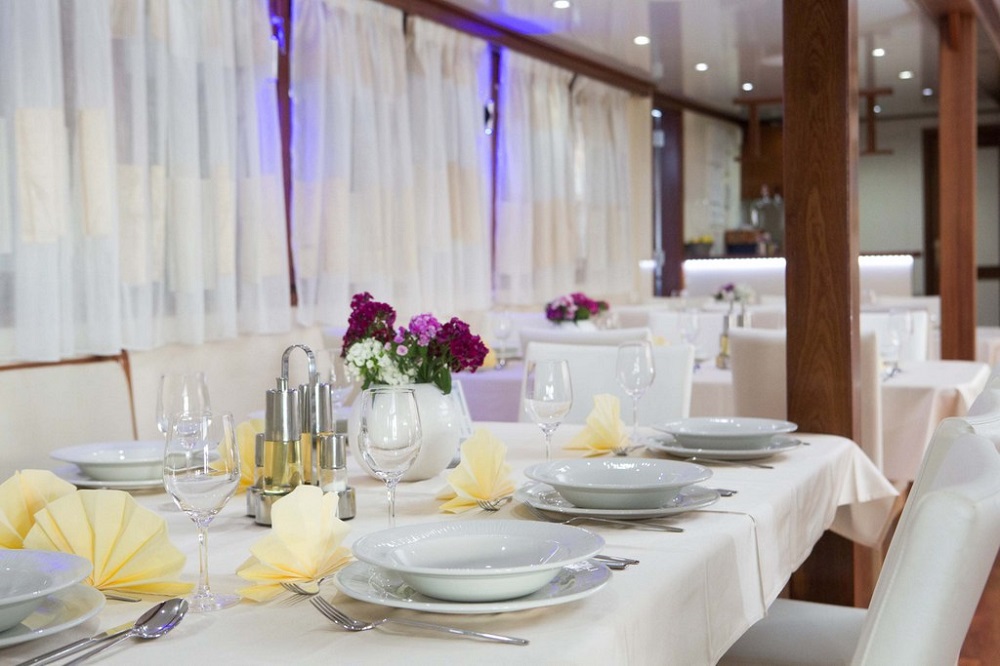 2024 One-Way Cruise From Dubrovnik - M/S Captain Bota
