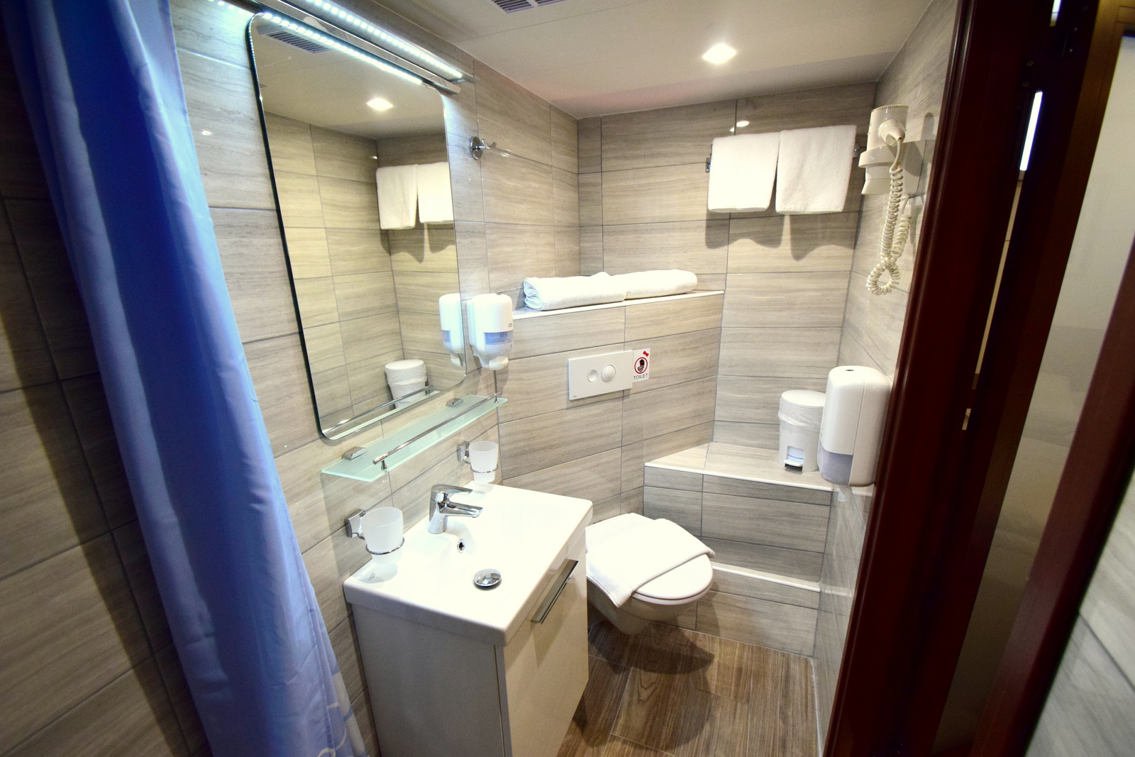 M/S Equator cabin bathroom