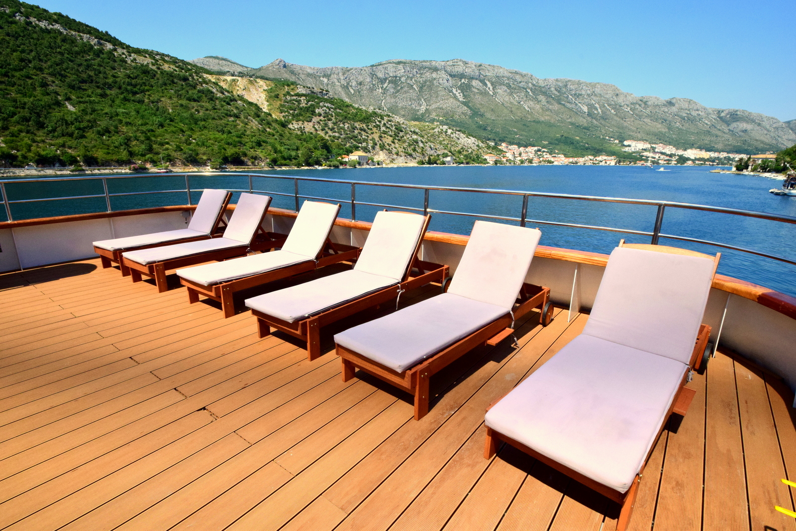 M/S Equator sun deck