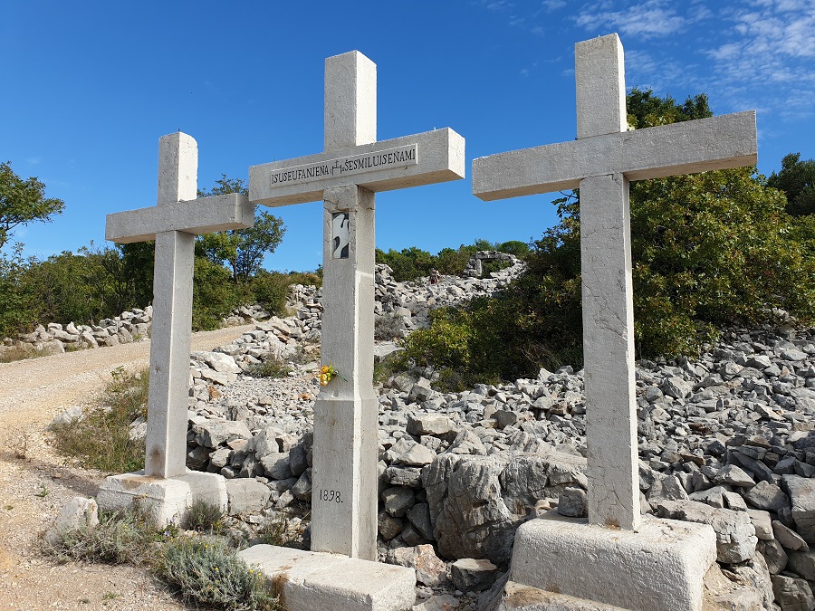 Camino Krk crosses