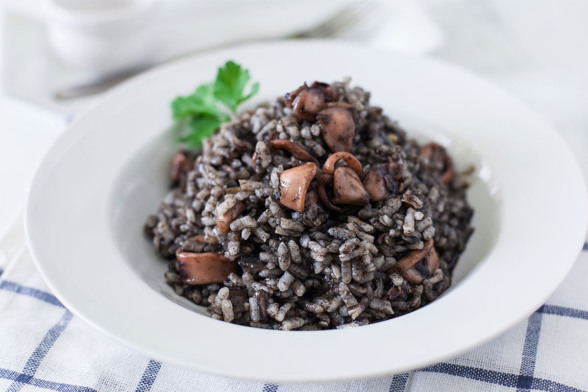 Black risotto