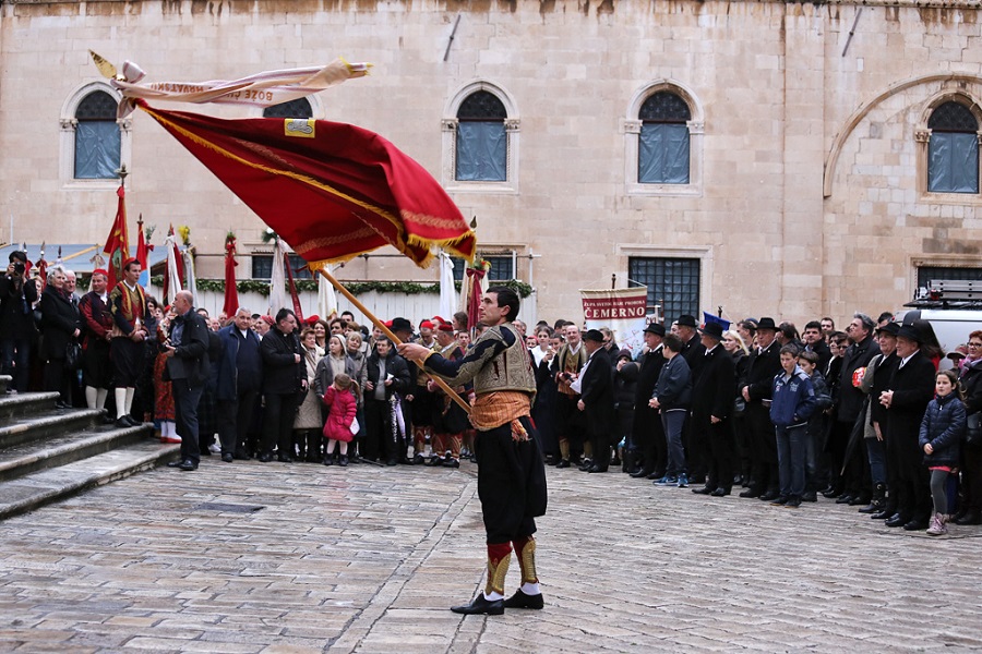 Flag waving in front of Dubrovnik Cathedral