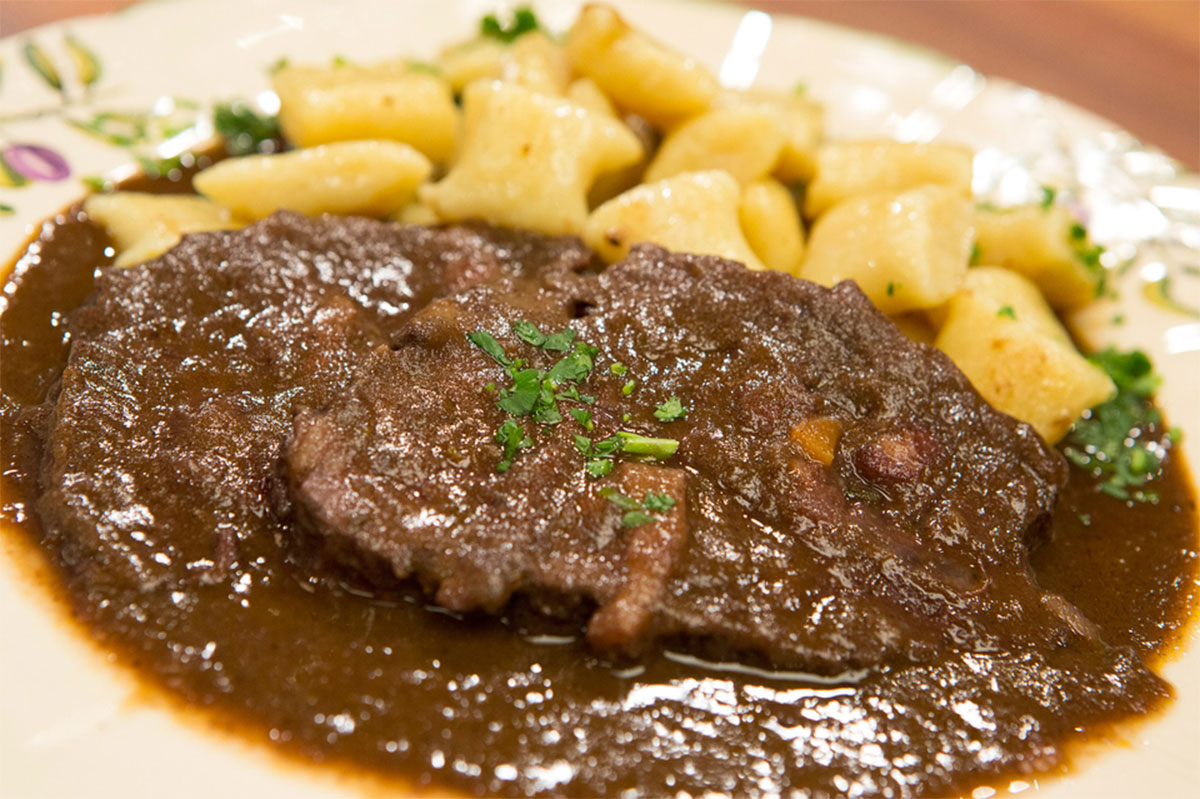 Pasticada - Dalmatian beef stew