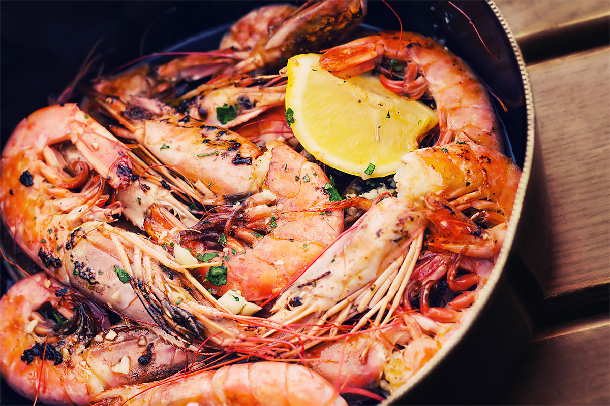 Scampi in buzara sauce